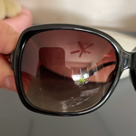 Coach Sunglasses - Picture 6 of 6